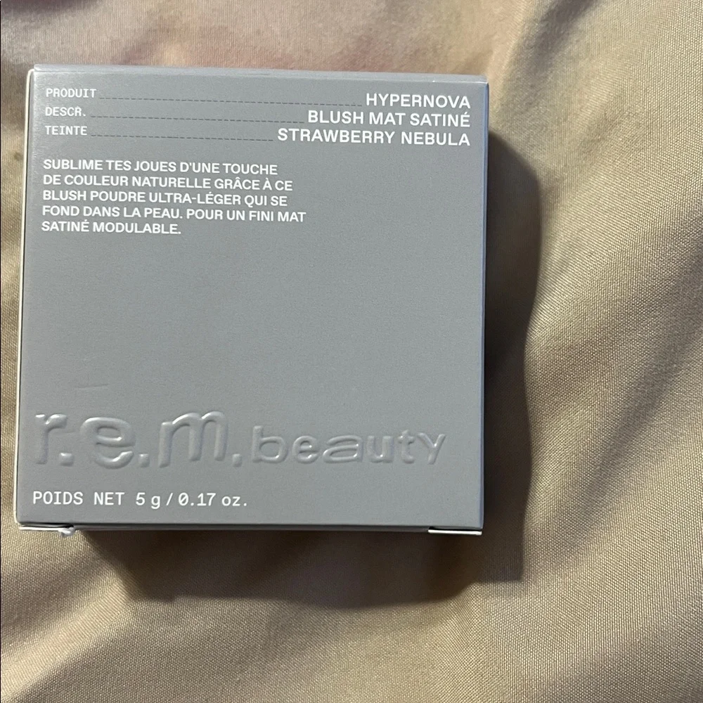 NWT R.E.M. BEAUTY hypernova satin matte blush/ Strawberry Nebula